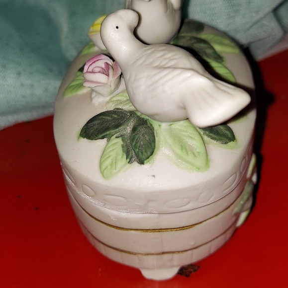 Vintage 2 Turtle Dove Trinket Box - Picture 5 of 14